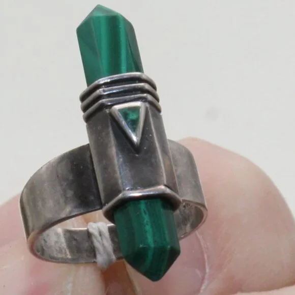 Vintage Malachite Sterling Silver Ring - Picture 1 of 6